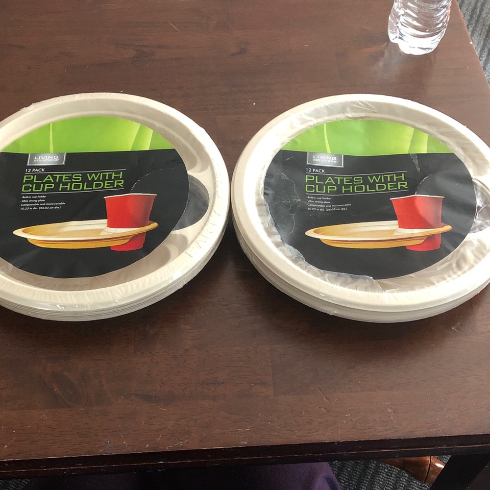 🐰 Cardboard Plates with Cup Holders Set